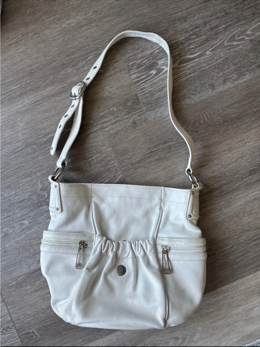 Stone Mountain White Leather Shoulder Bag with Silver Hardware